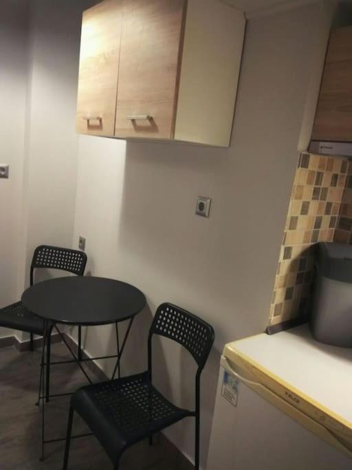 Nice& Cozy Flat 1Min From The Heart Of Athens.Wifi Exterior foto