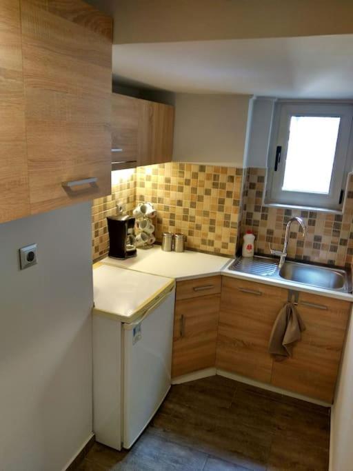 Nice& Cozy Flat 1Min From The Heart Of Athens.Wifi Exterior foto